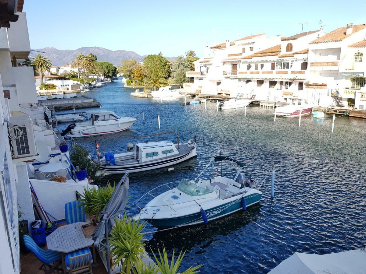 Apartamento Portofino Canales Емпуриабрава Екстериор снимка